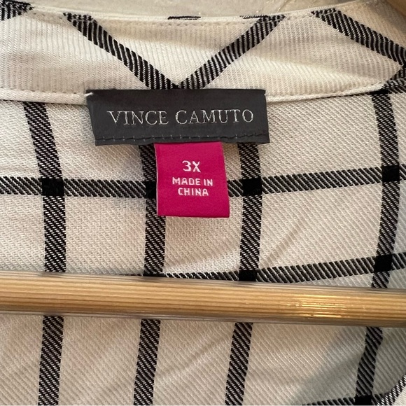 Vince Camuto White and Black Ruffled Flutter Sleeve Blouse 3X Top - Picture 3 of 5